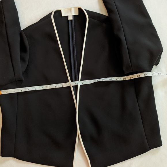 Hugo Boss Jivanna Open- Front Cropped Jacket - Picture 5 of 12